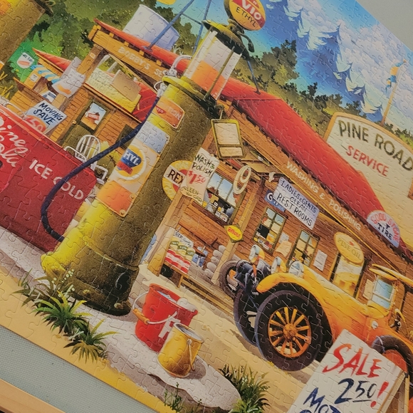 Buffalo Cartoon World Puzzle - Pine Road Service Scene - Picture 4 of 5